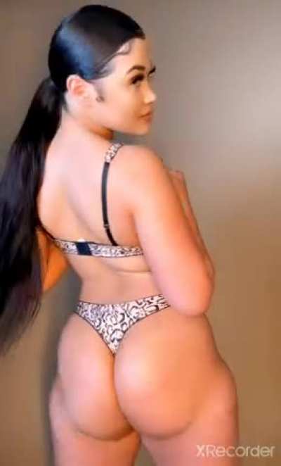 Hot AF😍🔥💦 (Get Her Folder in Comme<wbr>nt)👇👇