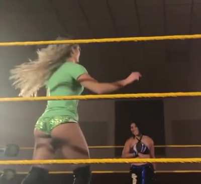 Taynara Conti