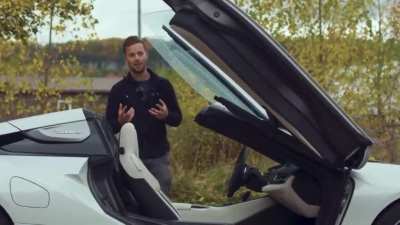 How to get into the BMW i8