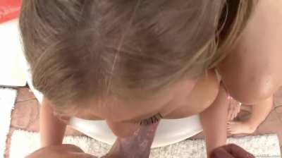 Kaylee Hilton talks dirty while Chastity Lynn sucks the cock strait out of her hole: 