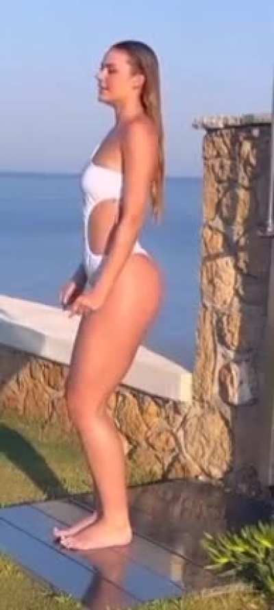 💦