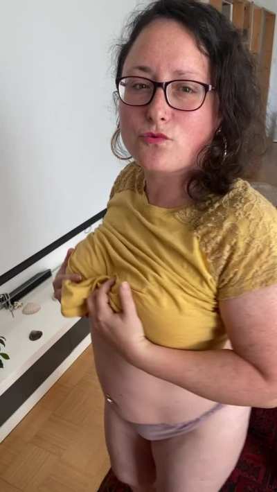 I’ll let you cum inside me if you eat me out before