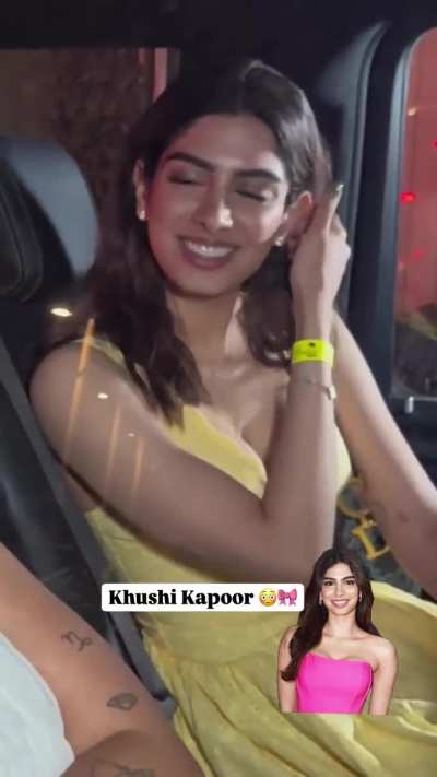 Khushi kapoor hot