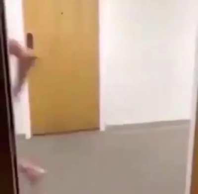 R U N