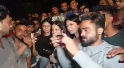 Female reporter harassed while reporting in INDlA