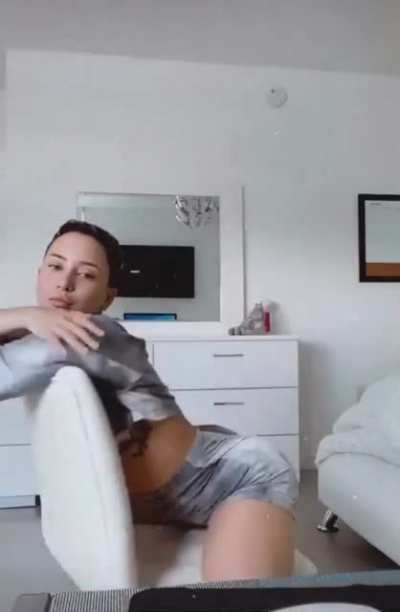 Chair<wbr>Check<wbr>Booty<wbr>Sweat