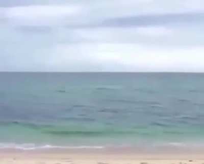 no es por ahí mar