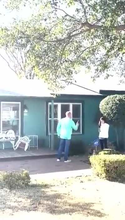 NSFW Argument between ex husband and wife turns joint custody to sole custody. News story in comment. Thoughts?
