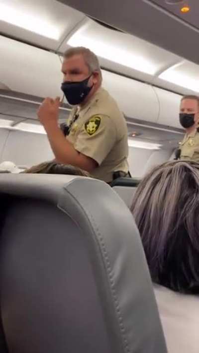 Woman causes passengers to disembark after refusing to put phone on airplane mode