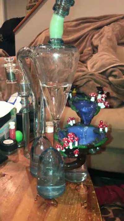 Breaking out the Grimm Glass Waterfall for today’s festivities. Happy 4/20. 🌬💨👌😤