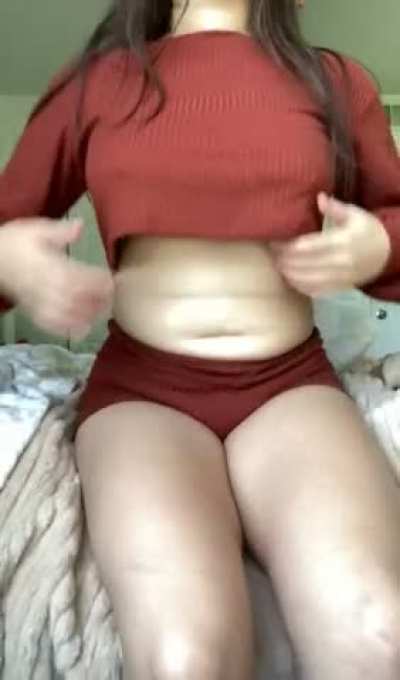 Would love to be bouncing on your dick right now!!