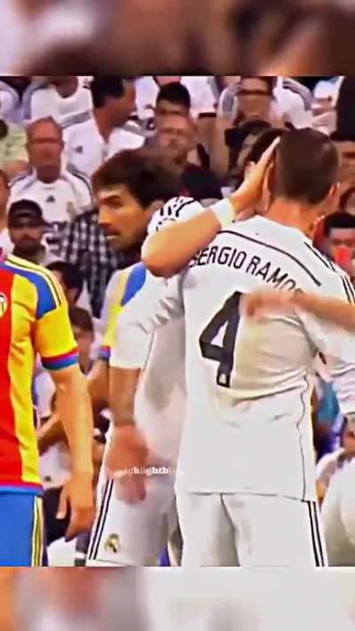 Looking at the foul on Vinicius ... Just remembered old times at madrid against Valencia. Miss these two !!