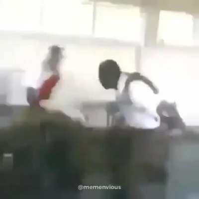 Look at these moves 