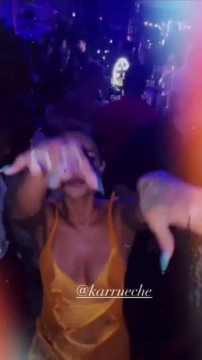 🤩