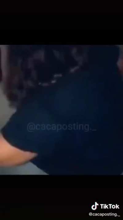Losiento pero lo encontré y no paro de reírme xd