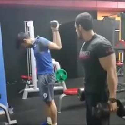 Dumbbell curl