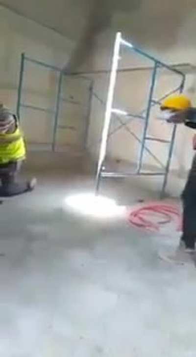 Ese hermoso momento cuando dejas de ser un simple chalan y pasas a ser un albañil.
