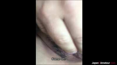 Amateur Japanese Lady Sucking Dick And Getting Fingered Inside A Car