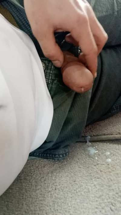 Cuckies little dick cums early