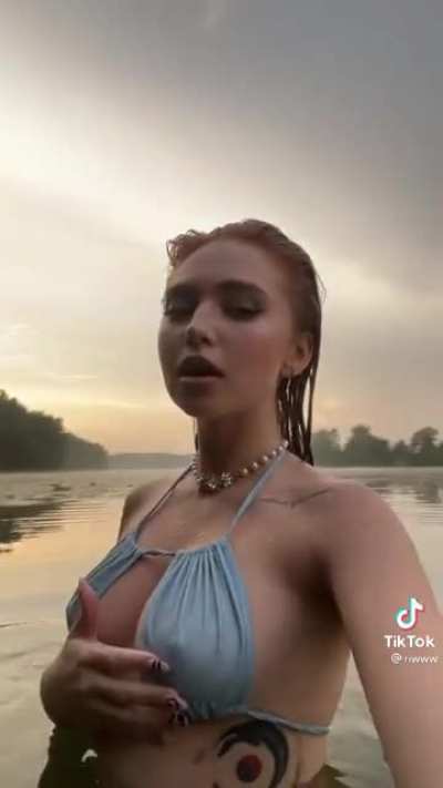 Always wait an hour after eating to go swim.