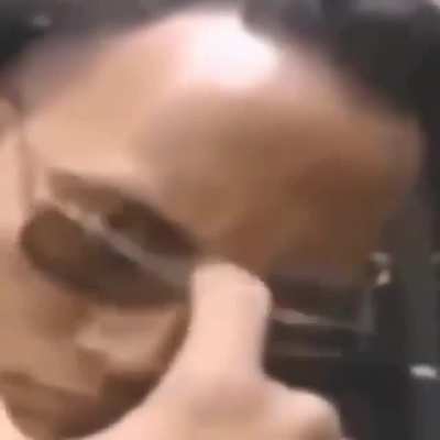 🤨