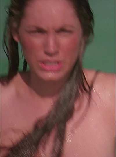 Kelly Brook- Survival Island (2005)