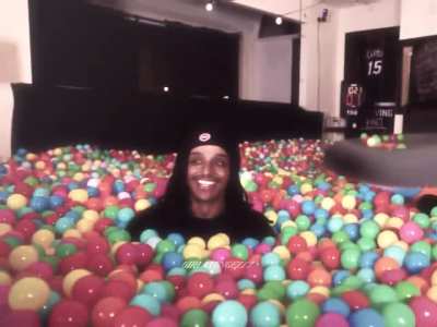 W Ball Pit Stream W Vibes 🔥