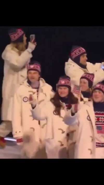 JD Vance gets loudly booed at the Olympics