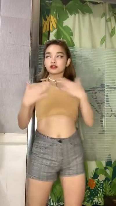 Xyriel Manabat