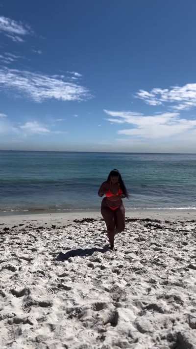 Phat Cheeks Jiggle As She Walks