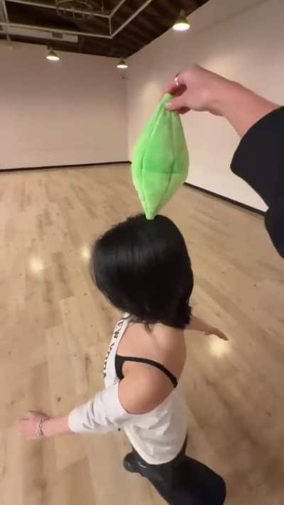 260115 Instagram - not cute anymore @thesims version