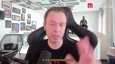 descobrindo que quem se julga defensor da democracia tende a ser os mais autoritários