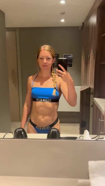 Had a little spa day, would you be happy if i turned up in your treatment room for a massage? 
