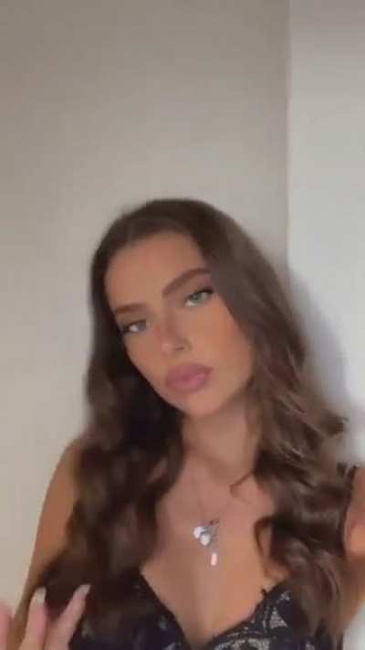 Laetitia K (@lilli.ke) [2022-06-15]