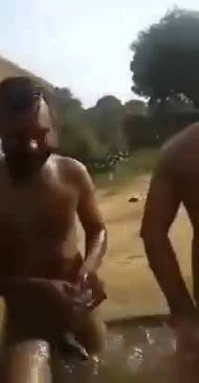 Indian thugs caught in the wild