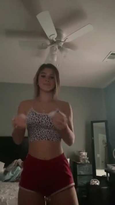 Sexy 18 y/o teen