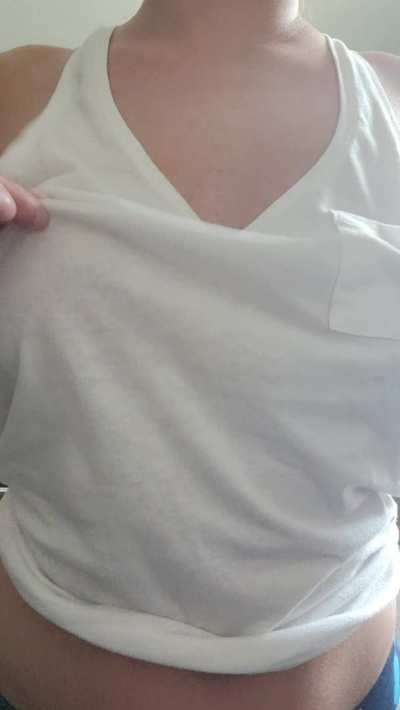 First titty drop ever 🤭 how'd I do? [oc]