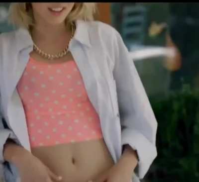 Cuban goddess Ana de Armas