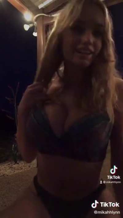 Tik HOT !