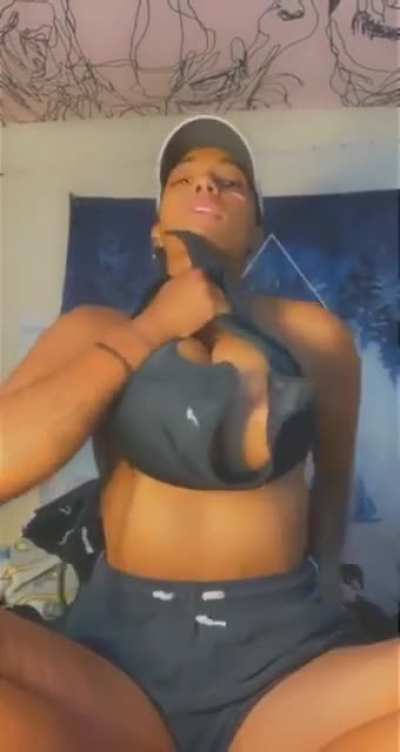 Laure<wbr>n22ha<wbr>mmelt<wbr>on perfect ebony drop tits