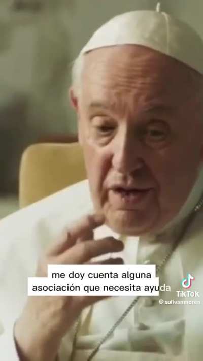 Vive en una santa nube de P....