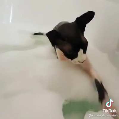 I know I had a washcloth in here somewhere