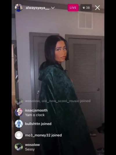 👀
