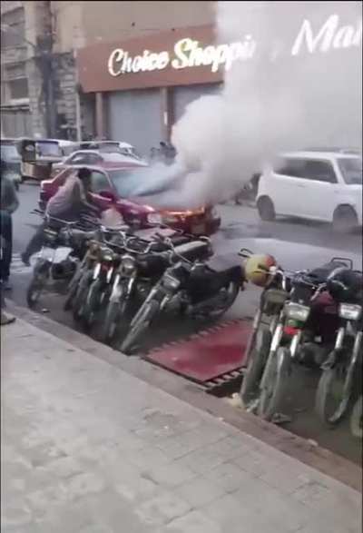 That's how people deal with fire in Pakistan