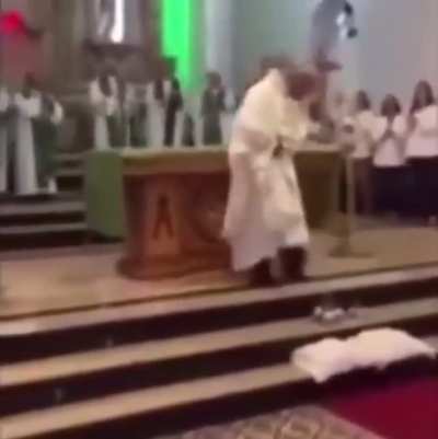W priest