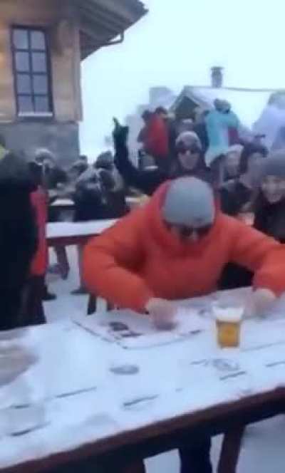 Snow DJ