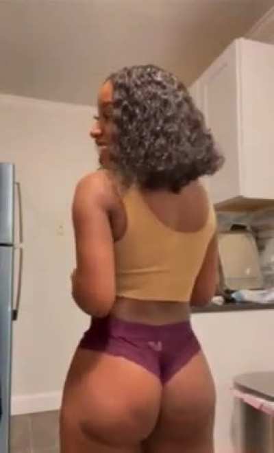 Tinaqueen