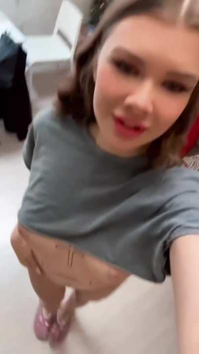 my underboobs and tummy for you)