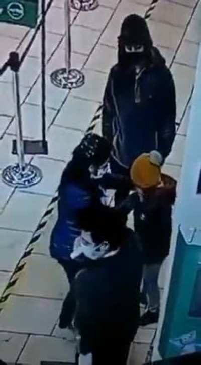 WCGW Wrong hand