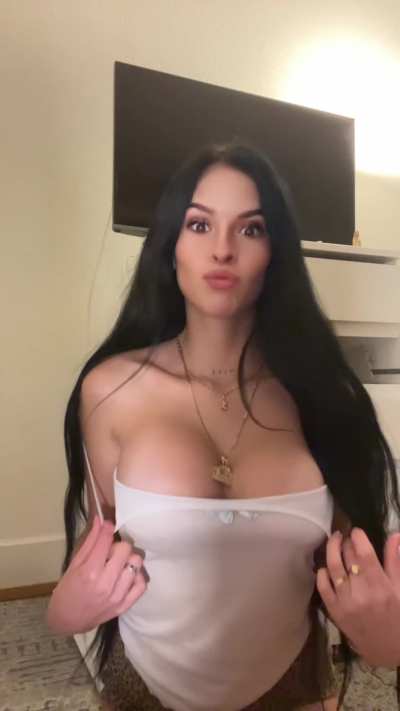 Do guys still love big tits to play with?